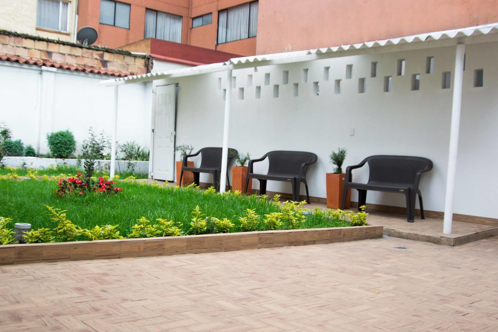 Hotel Casa Jota Bogotá Zewnętrze zdjęcie